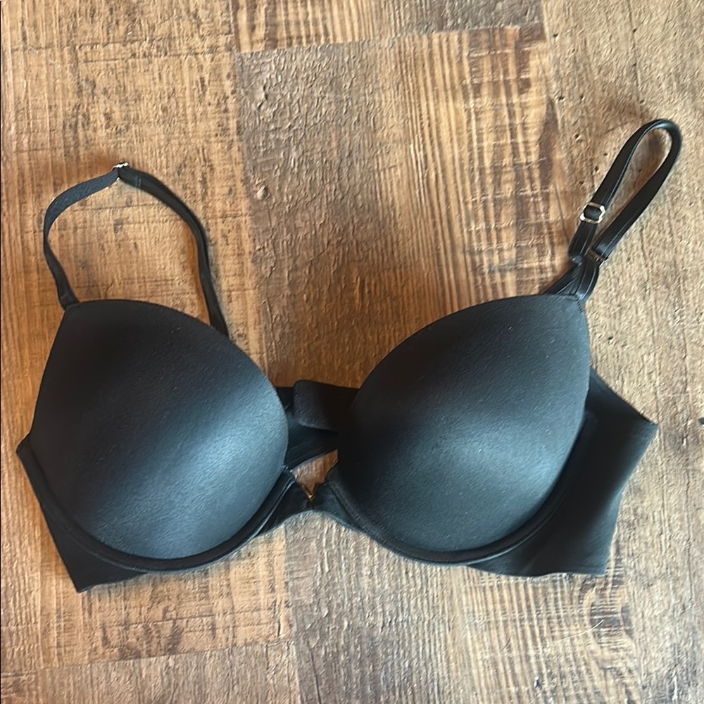 Victoria’s Secret bra.
